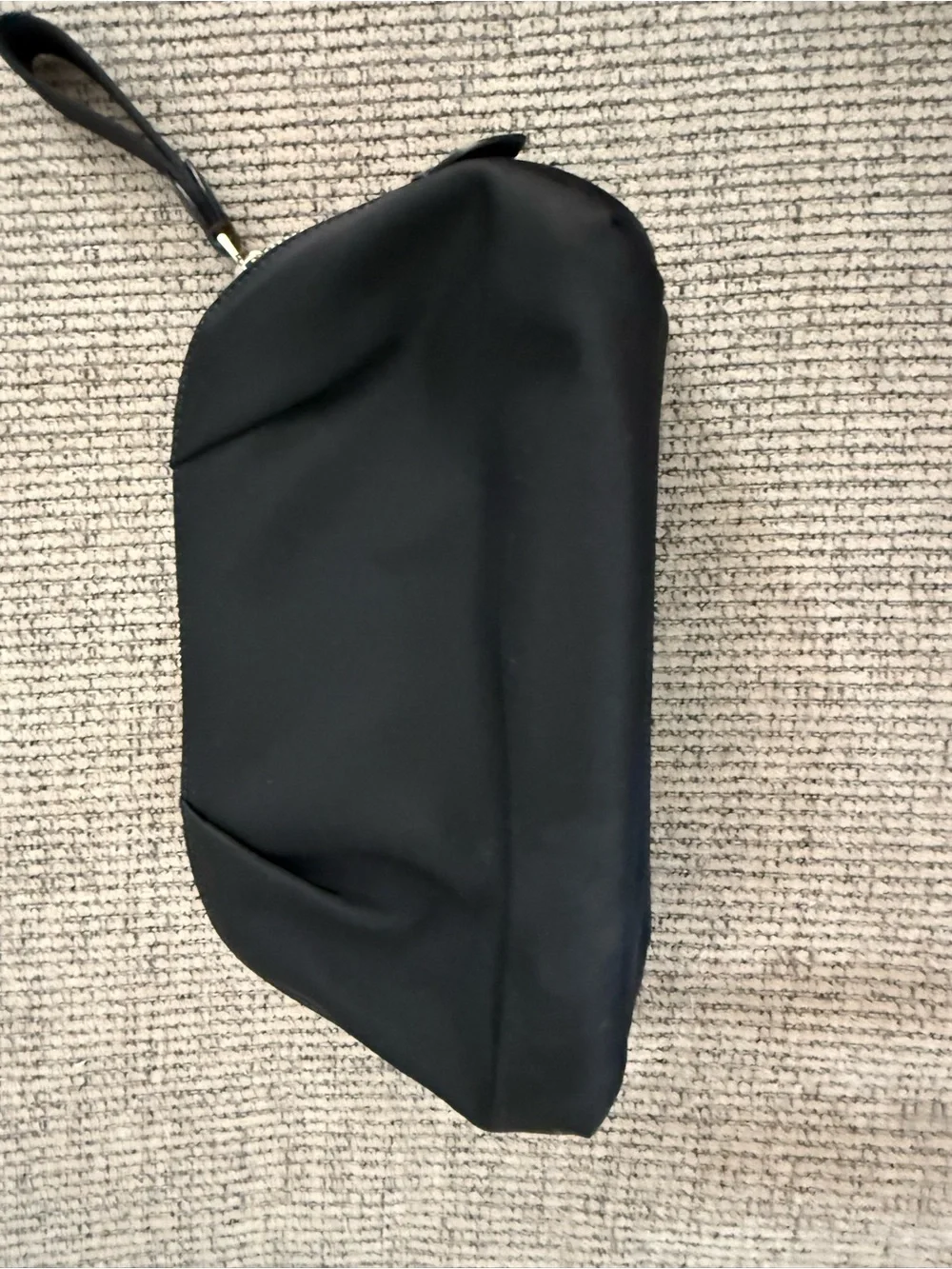 kate spade black zip cosmetic pouch with wristlet